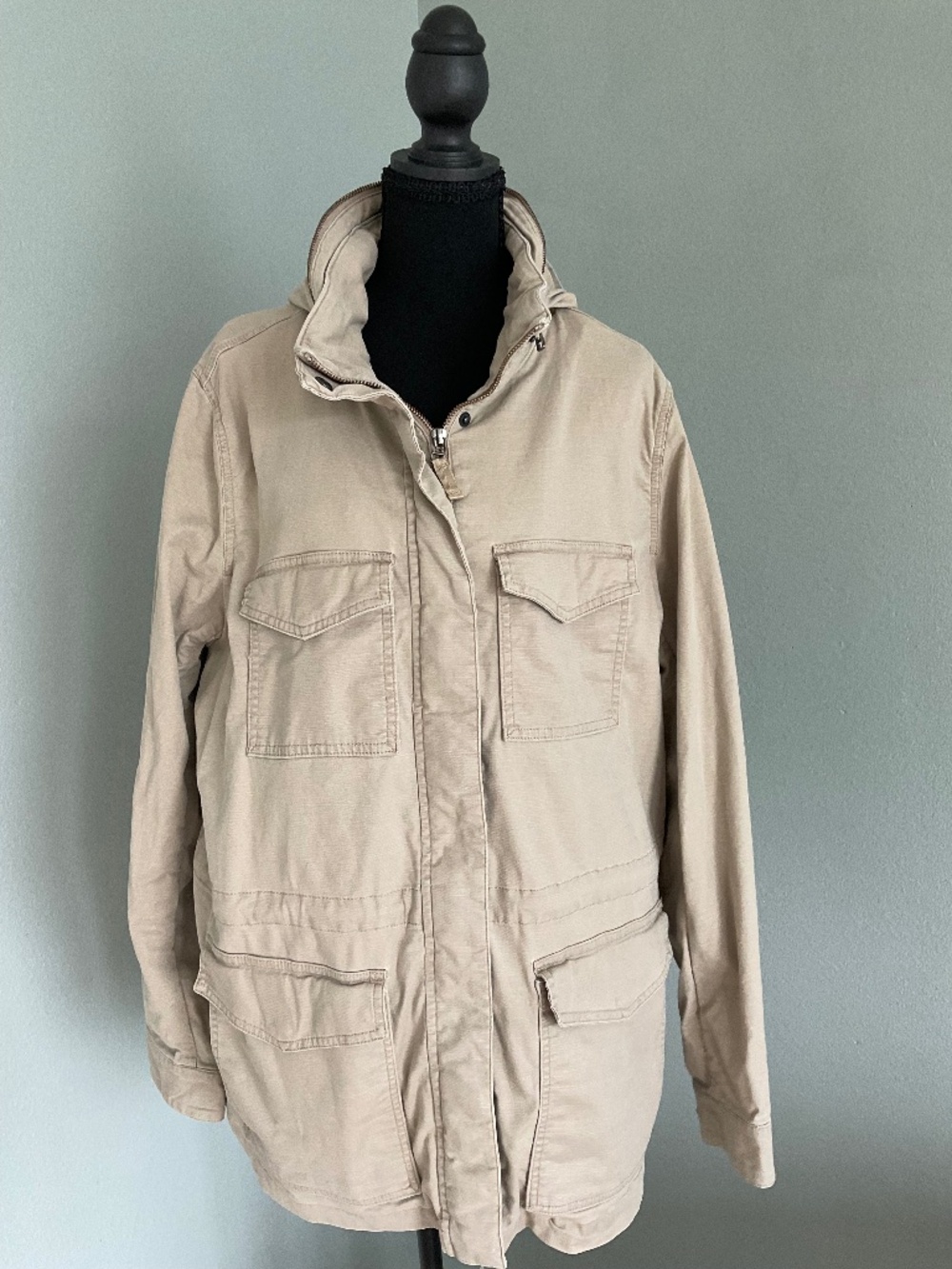 LANDS END PARKA SIZE XL